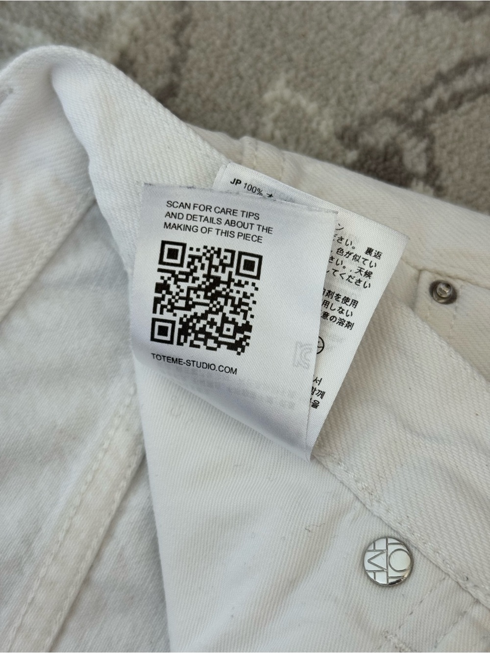 Toteme Twisted Seam White Straight-Leg High Rise Jeans - Size 27 - Made in Italy - Picture 11 of 11